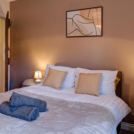 Cosy 2 Bed Home Chesterfield Buitenkant foto