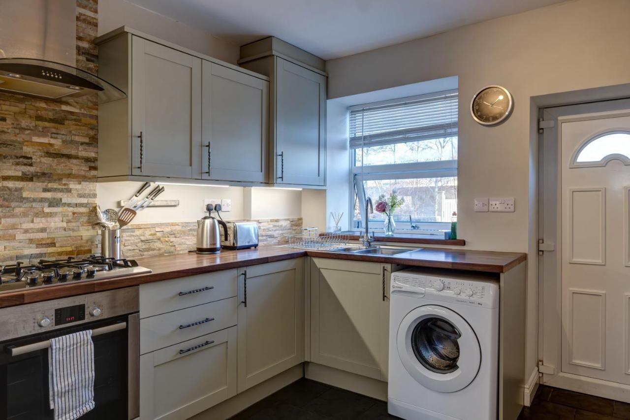 Cosy 2 Bed Home Chesterfield Buitenkant foto